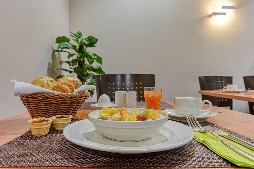 Centro Hotel Goya Wolfsburg, Trademark Collection By Wyndham Extérieur photo